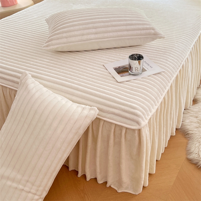 91家纺网 家纺一手货源 找家纺 梦舒羽 2025新款法莱绒床裙法兰绒床垫保护罩牛奶绒兔毛绒床垫床单罩-抽条 法莱绒抽条-晨曦白