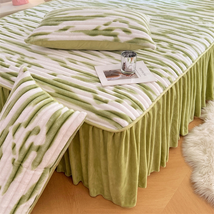 91家纺网 家纺一手货源 找家纺 梦舒羽 2025新款法莱绒床裙法兰绒床垫保护罩牛奶绒兔毛绒床垫床单罩-抽条 法莱绒抽条-梦幻果绿