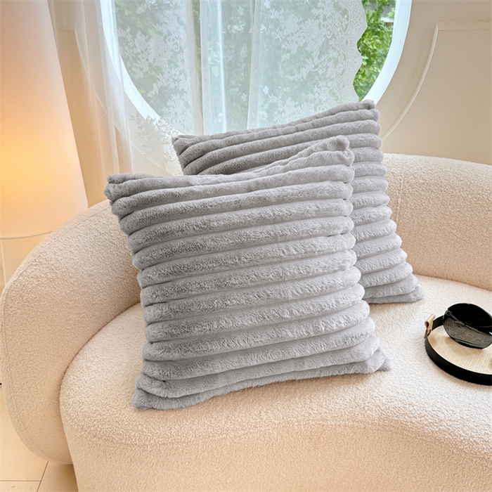 91家纺网 家纺一手货源 找家纺 圣比熊 2025新款兔毛绒抱枕套法兰绒枕套宿舍枕芯套法莱绒枕头套-抽条 兔毛绒抽条-烟雨灰