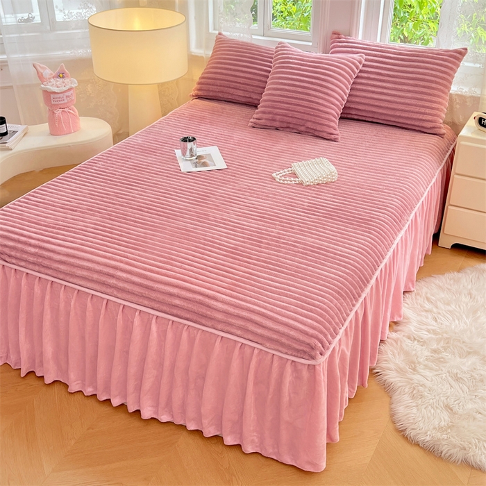 91家纺网 家纺一手货源 找家纺 梦舒羽 2025新款法莱绒床裙法兰绒床垫保护罩牛奶绒兔毛绒床垫床单罩-抽条 法莱绒抽条-云梦粉