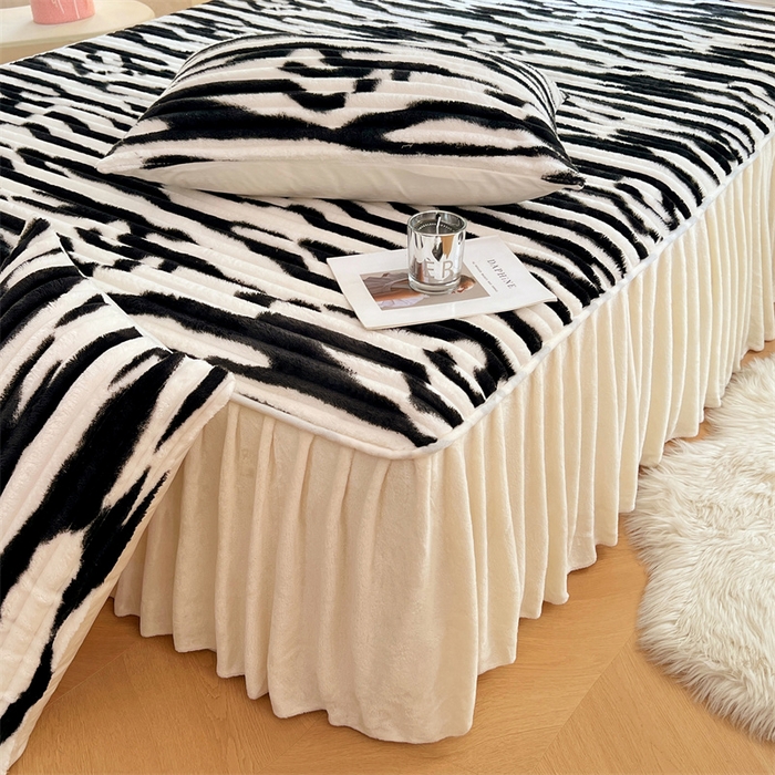 91家纺网 家纺一手货源 找家纺 梦舒羽 2025新款法莱绒床裙法兰绒床垫保护罩牛奶绒兔毛绒床垫床单罩-抽条 法莱绒抽条-梦幻墨白