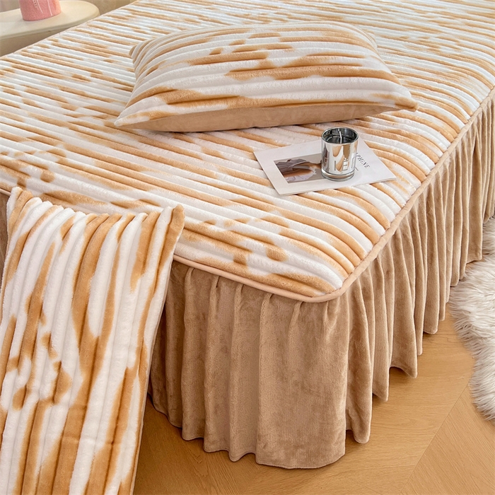 91家纺网 家纺一手货源 找家纺 梦舒羽 2025新款法莱绒床裙法兰绒床垫保护罩牛奶绒兔毛绒床垫床单罩-抽条 法莱绒抽条-梦幻奶咖