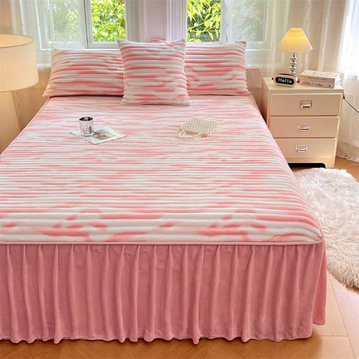 91家纺网 家纺一手货源 找家纺 梦舒羽 2025新款法莱绒床裙法兰绒床垫保护罩牛奶绒兔毛绒床垫床单罩-抽条 法莱绒抽条-梦幻樱粉