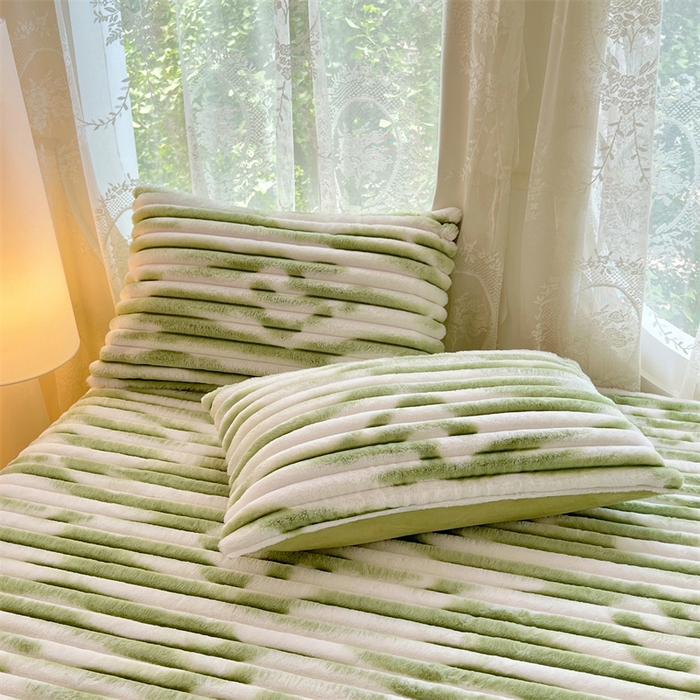 圣比熊 2025新款兔毛绒枕套宿舍枕芯套单人48x74cm法兰绒法莱绒枕头套-抽条 兔毛绒抽条-梦幻果绿