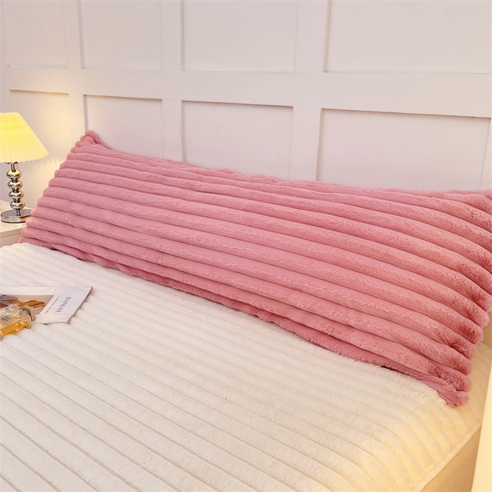 91家纺网 家纺一手货源 找家纺 圣比熊 2025新款兔毛绒双人枕套牛奶绒加长法兰绒枕芯套法莱绒枕头套-抽条 兔毛绒抽条-云梦粉