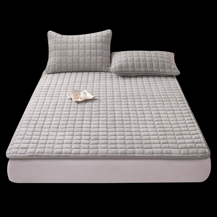 91家纺网 家纺一手货源 找家纺 丽诺床垫 2025新款高克重宝宝绒纯色抗菌床褥 烟灰色