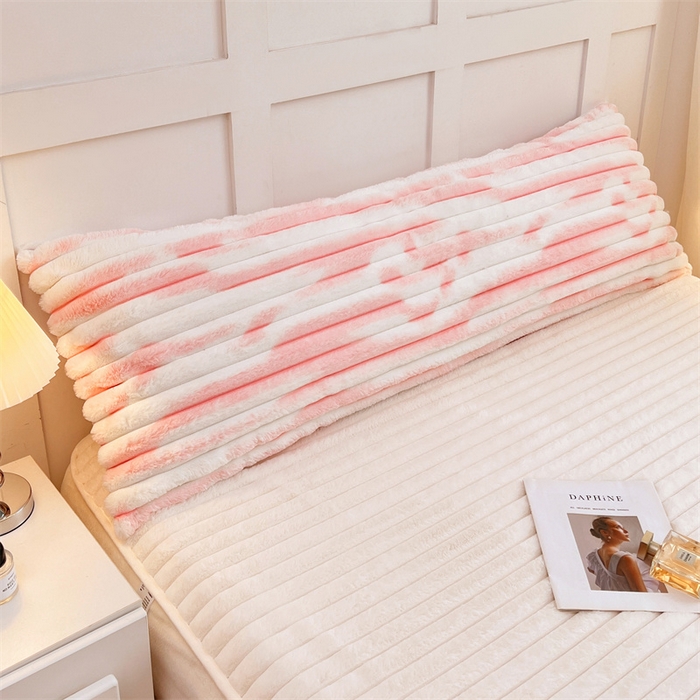 91家纺网 家纺一手货源 找家纺 圣比熊 2025新款兔毛绒双人枕套牛奶绒加长法兰绒枕芯套法莱绒枕头套-抽条 兔毛绒抽条-梦幻樱粉