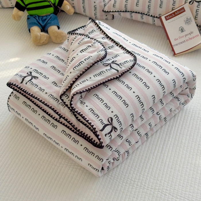 91家纺网 家纺一手货源 找家纺 澜妃 2025新款云感双层纱抗菌贝壳边夏被夏凉被空调被 贝壳边-韵味粉