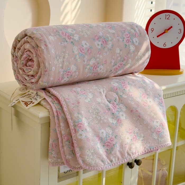 91家纺网 家纺一手货源 找家纺 澜妃 2025新款云感双层纱抗菌贝壳边夏被夏凉被空调被 贝壳边-爱如星辰