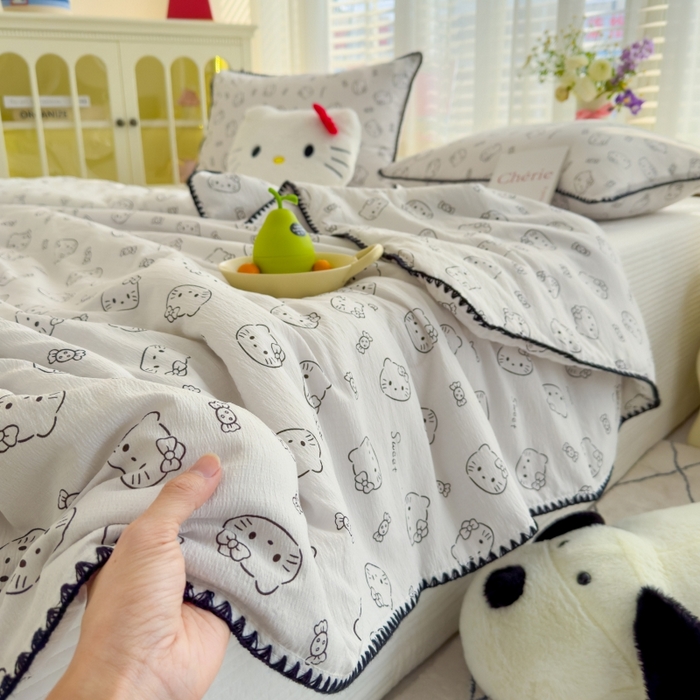91家纺网 家纺一手货源 找家纺 澜妃 2025新款云感双层纱抗菌贝壳边夏被夏凉被空调被 贝壳边-猫咪恋人