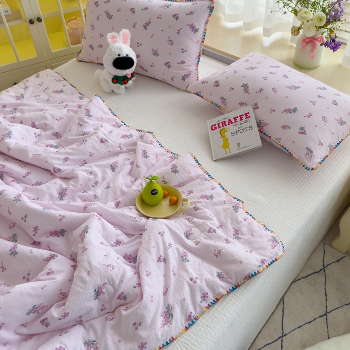 91家纺网 家纺一手货源 找家纺 澜妃 2025新款云感双层纱抗菌贝壳边夏被夏凉被空调被 贝壳边-葡萄七分甜