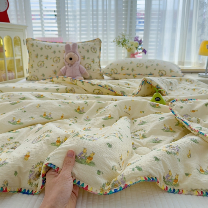 91家纺网 家纺一手货源 找家纺 澜妃 2025新款云感双层纱抗菌贝壳边夏被夏凉被空调被 贝壳边-兔子的世界