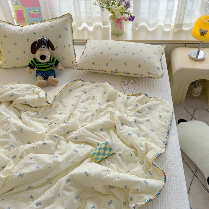 91家纺网 家纺一手货源 找家纺 澜妃 2025新款云感双层纱抗菌贝壳边夏被夏凉被空调被 贝壳边-相思蓝