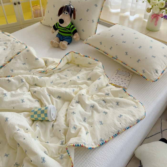 91家纺网 家纺一手货源 找家纺 澜妃 2025新款云感双层纱抗菌贝壳边夏被夏凉被空调被 贝壳边-相思蓝