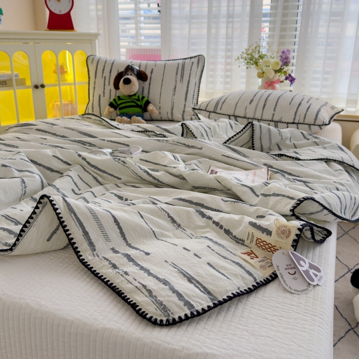 91家纺网 家纺一手货源 找家纺 澜妃 2025新款云感双层纱抗菌贝壳边夏被夏凉被空调被 贝壳边-云边星辰
