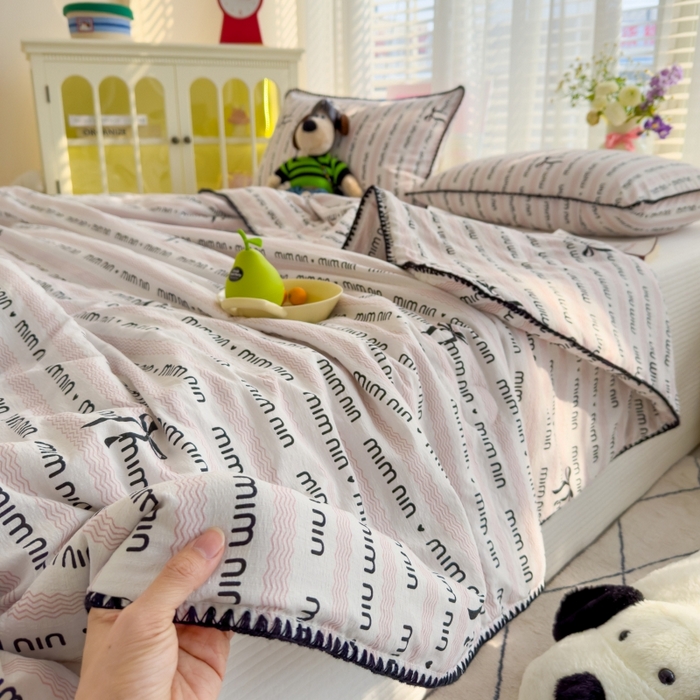 91家纺网 家纺一手货源 找家纺 澜妃 2025新款云感双层纱抗菌贝壳边夏被夏凉被空调被 贝壳边-韵味粉