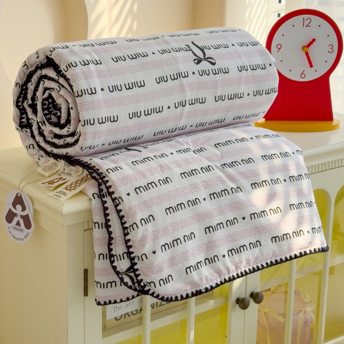 91家纺网 家纺一手货源 找家纺 澜妃 2025新款云感双层纱抗菌贝壳边夏被夏凉被空调被 贝壳边-韵味粉