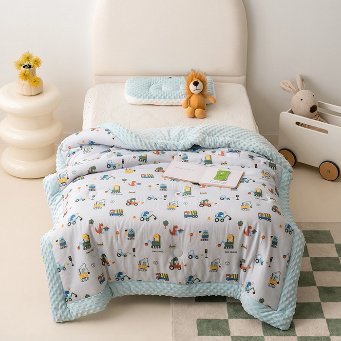 91家纺网 家纺一手货源 找家纺 嗨生活 2025新款全棉双层纱豆豆被儿童被春秋被冬被幼儿园被子系列 挖机恐龙