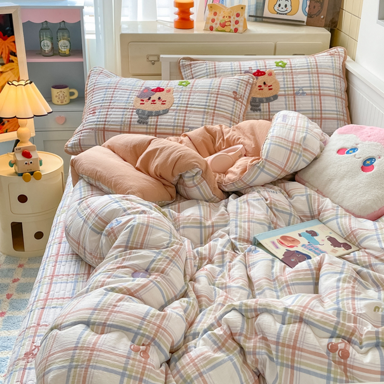 91家纺网 家纺一手货源 找家纺 云玲时尚 2025新款云感懒人冬季一体被床盖四件套 萌萌猫