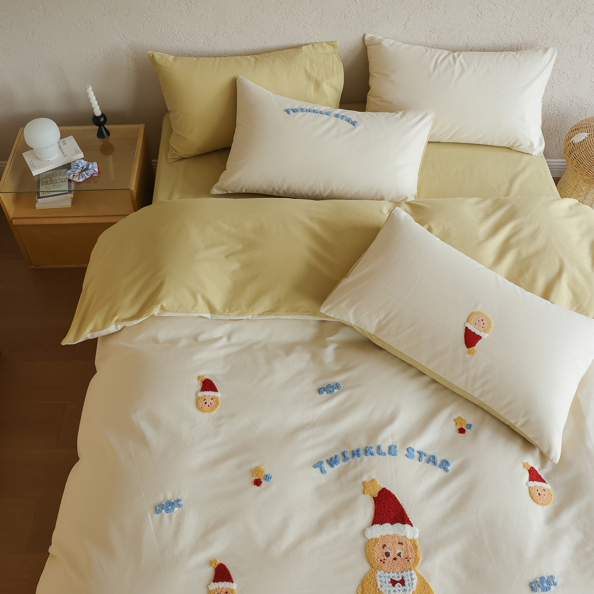 91家纺网 家纺一手货源 找家纺 时光里 2025新款全棉100S卡通风磨毛毛巾绣四件套 星愿小宝贝