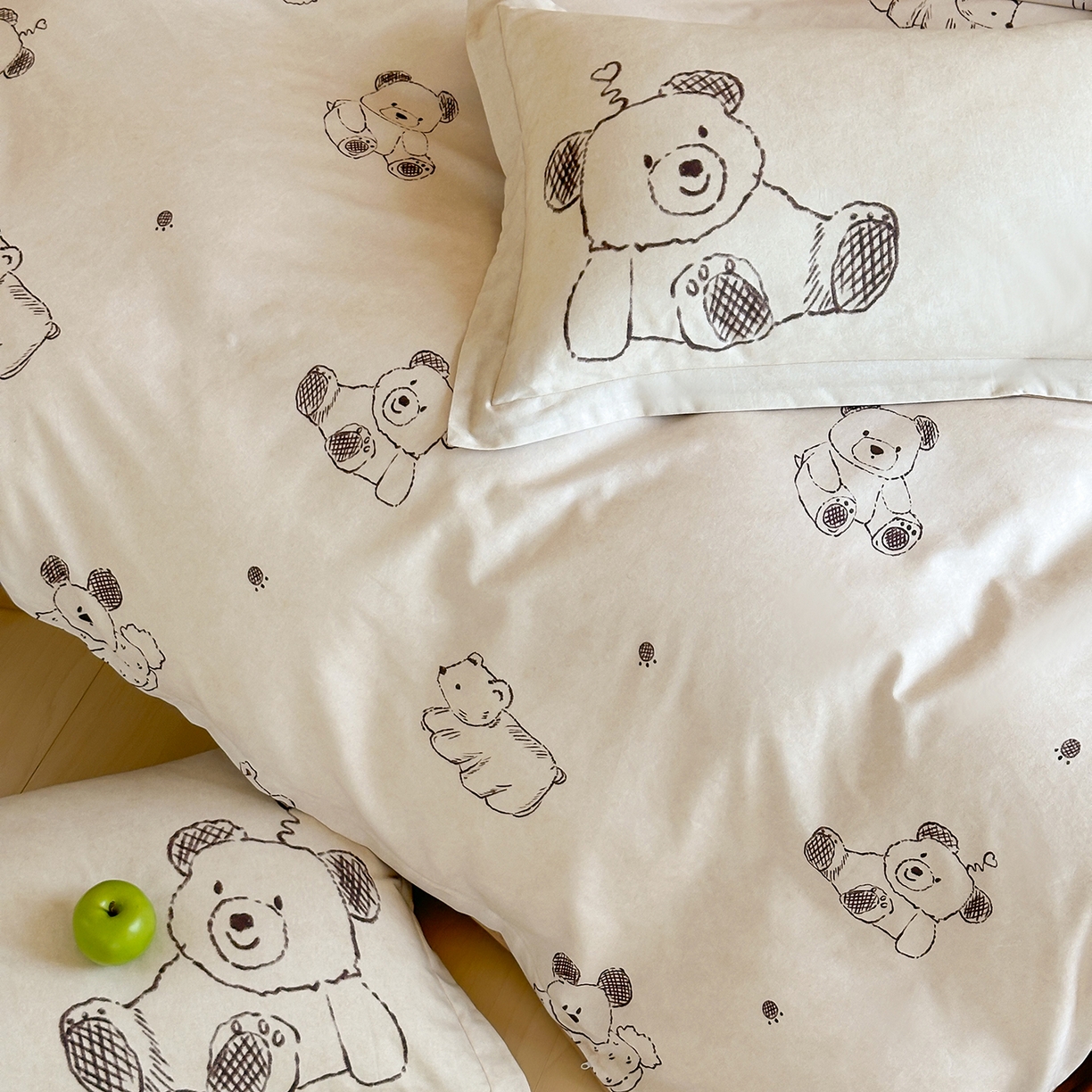 91家纺网 家纺一手货源 找家纺 时年家纺 2025新款全棉磨毛大版卡通印花系列套件 趣味熊