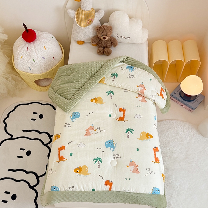 91家纺网 家纺一手货源 找家纺 嗨生活 2025新款全棉双层纱豆豆被儿童被春秋被冬被幼儿园被子系列 恐龙世纪