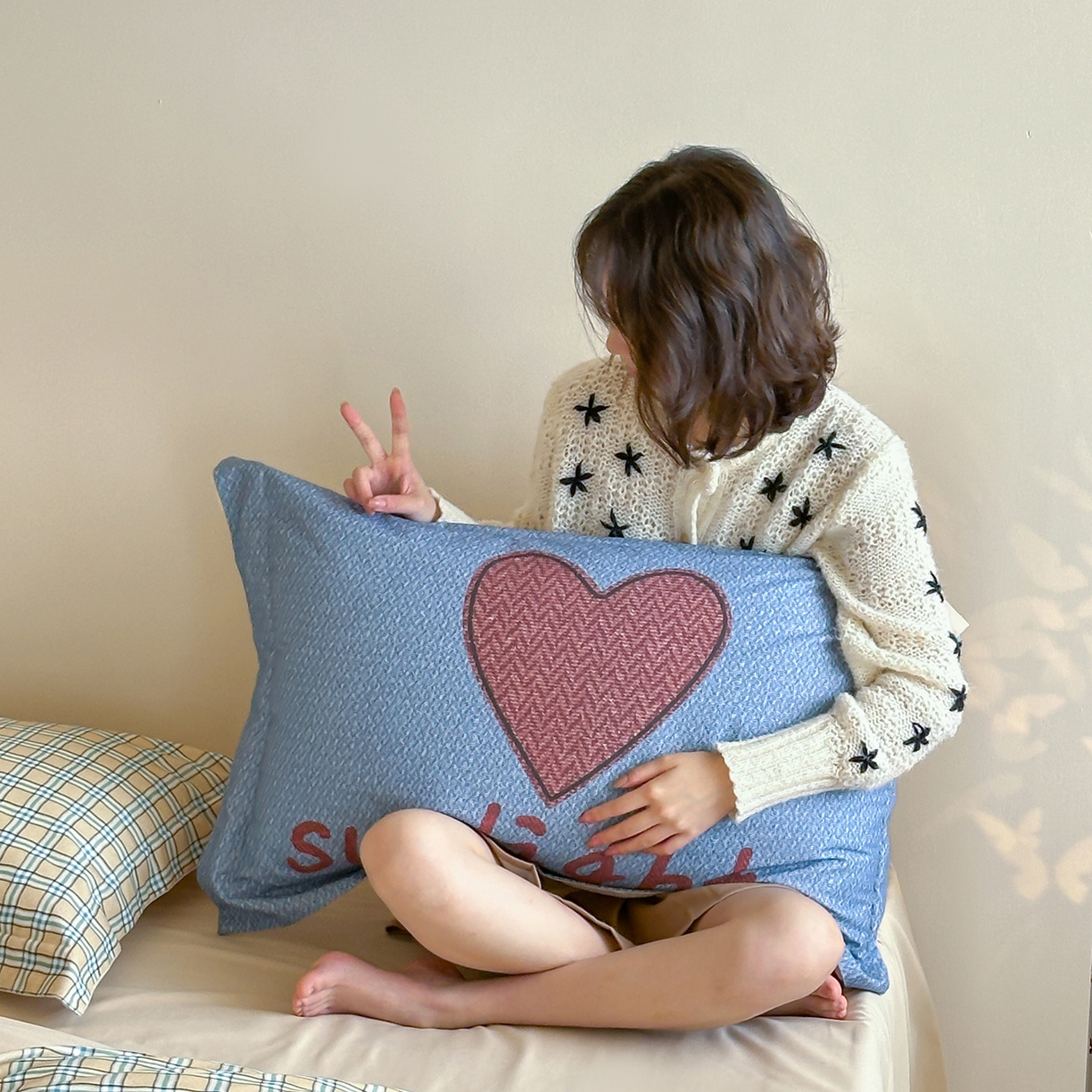 91家纺网 家纺一手货源 找家纺 时年家纺 2025新款全棉磨毛大版卡通印花系列套件 爱心熊