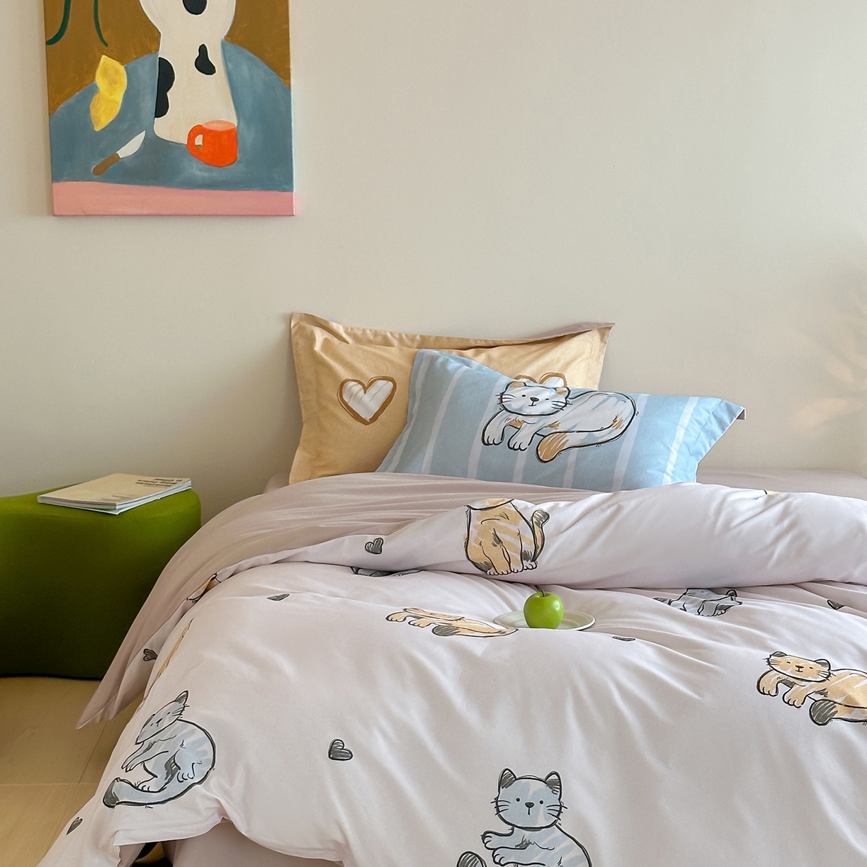 91家纺网 家纺一手货源 找家纺 时年家纺 2025新款全棉磨毛大版卡通印花系列套件 慵懒猫咪