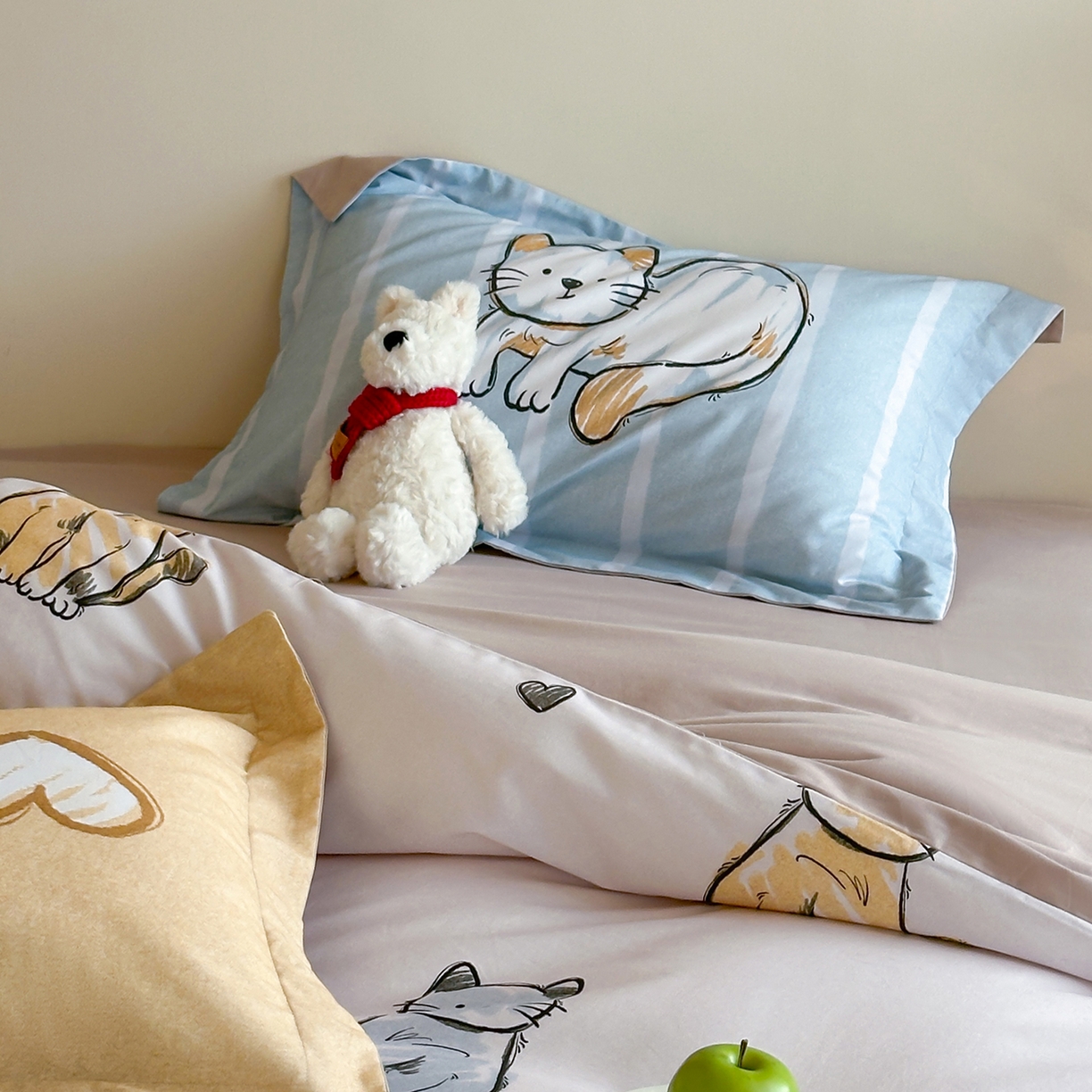 91家纺网 家纺一手货源 找家纺 时年家纺 2025新款全棉磨毛大版卡通印花系列套件 慵懒猫咪