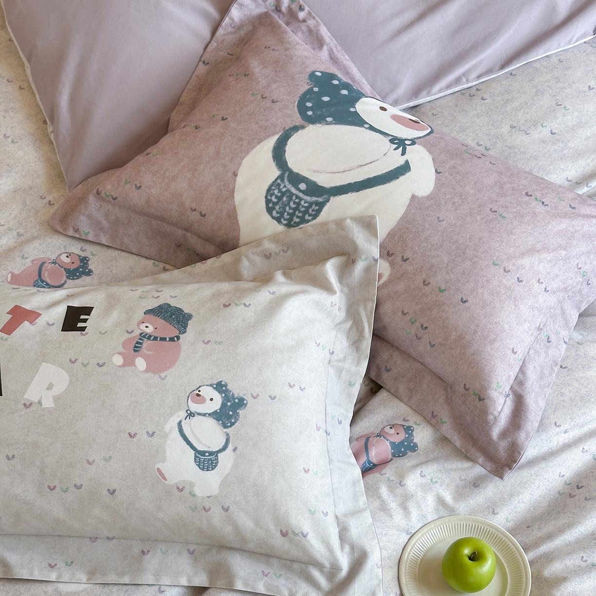 91家纺网 家纺一手货源 找家纺 时年家纺 2025新款全棉磨毛大版卡通印花系列套件 可爱熊宝