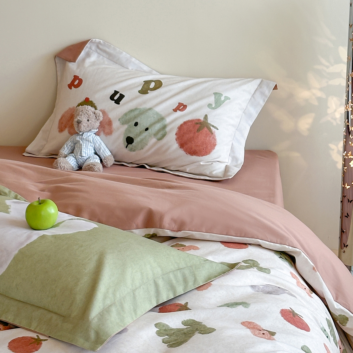 91家纺网 家纺一手货源 找家纺 时年家纺 2025新款全棉磨毛大版卡通印花系列套件 奶油玩偶