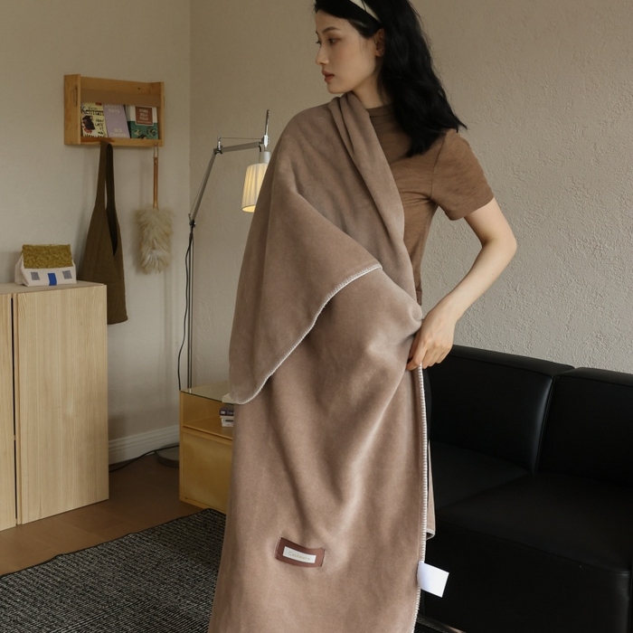 91家纺网 家纺一手货源 找家纺 （总）法芙娜家纺 2025新款简约纯色仿羊绒毯【1m券后价格不得低于88元 1.5m券后价格不得低于148元 2m券后价格不得低于168元】