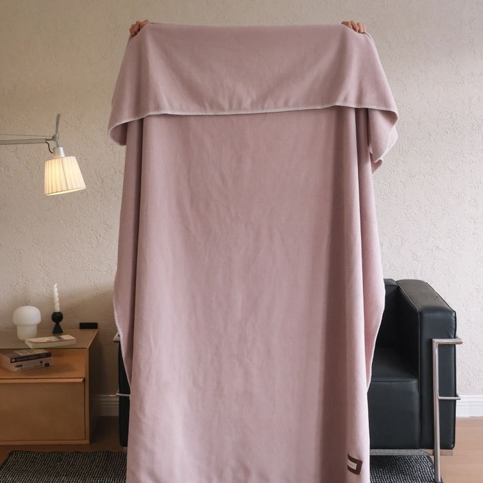 91家纺网 家纺一手货源 找家纺 （总）法芙娜家纺 2025新款简约纯色仿羊绒毯【1m券后价格不得低于88元 1.5m券后价格不得低于148元 2m券后价格不得低于168元】