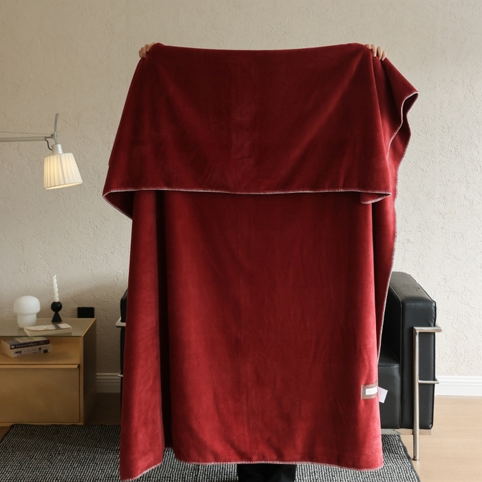 法芙娜家纺 2025新款简约纯色仿羊绒毯【1m券后价格不得低于88元 1.5m券后价格不得低于148元 2m券后价格不得低于168元】 荔枝绛