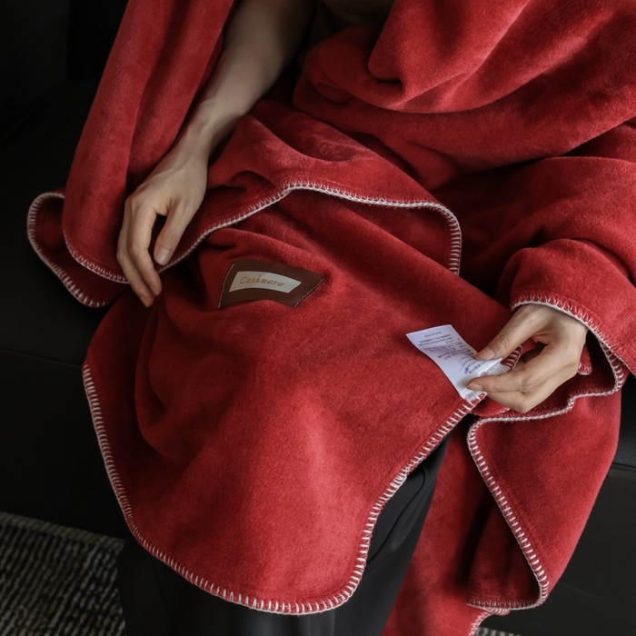 91家纺网 家纺一手货源 找家纺 法芙娜家纺 2025新款简约纯色仿羊绒毯【1m券后价格不得低于88元 1.5m券后价格不得低于148元 2m券后价格不得低于168元】 荔枝绛