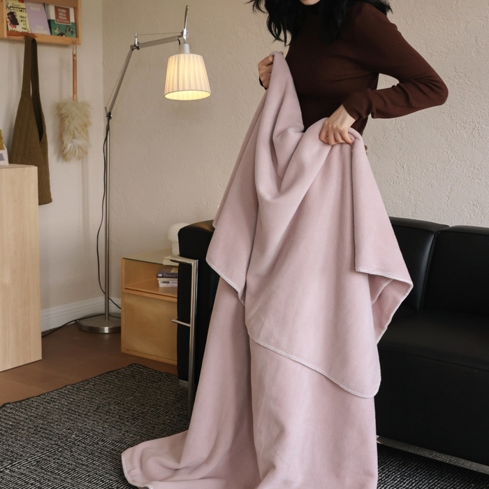 91家纺网 家纺一手货源 找家纺 法芙娜家纺 2025新款简约纯色仿羊绒毯【1m券后价格不得低于88元 1.5m券后价格不得低于148元 2m券后价格不得低于168元】 暮山紫