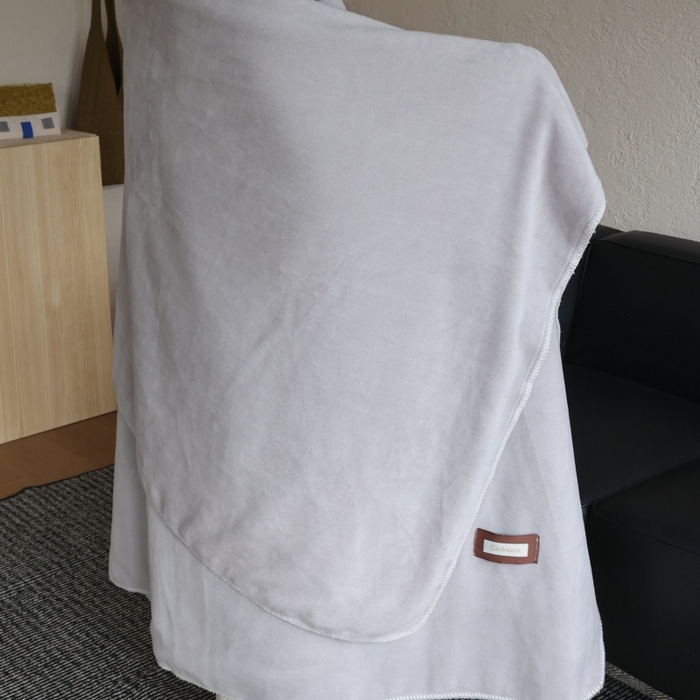 91家纺网 家纺一手货源 找家纺 法芙娜家纺 2025新款简约纯色仿羊绒毯【1m券后价格不得低于88元 1.5m券后价格不得低于148元 2m券后价格不得低于168元】 山青灰