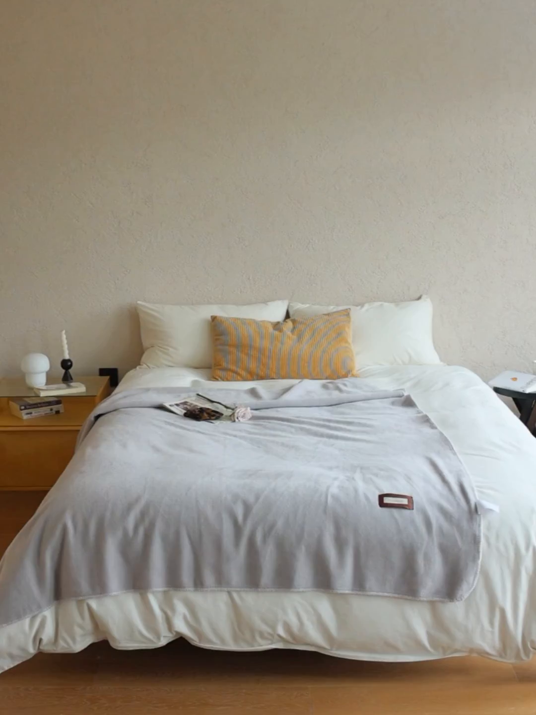 91家纺网 家纺一手货源 找家纺 法芙娜家纺 2025新款简约纯色仿羊绒毯【1m券后价格不得低于88元 1.5m券后价格不得低于148元 2m券后价格不得低于168元】 山青灰