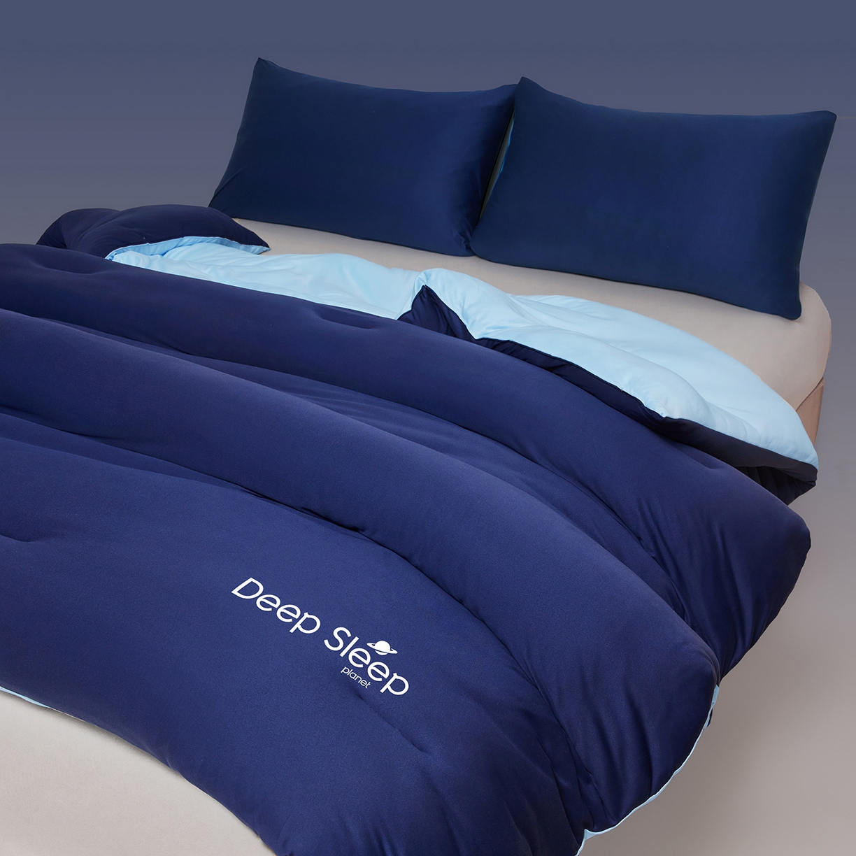 91家纺网 家纺一手货源 找家纺 云玲时尚 2025新款深睡星球针织棉控温被pro被子被芯 深睡蓝