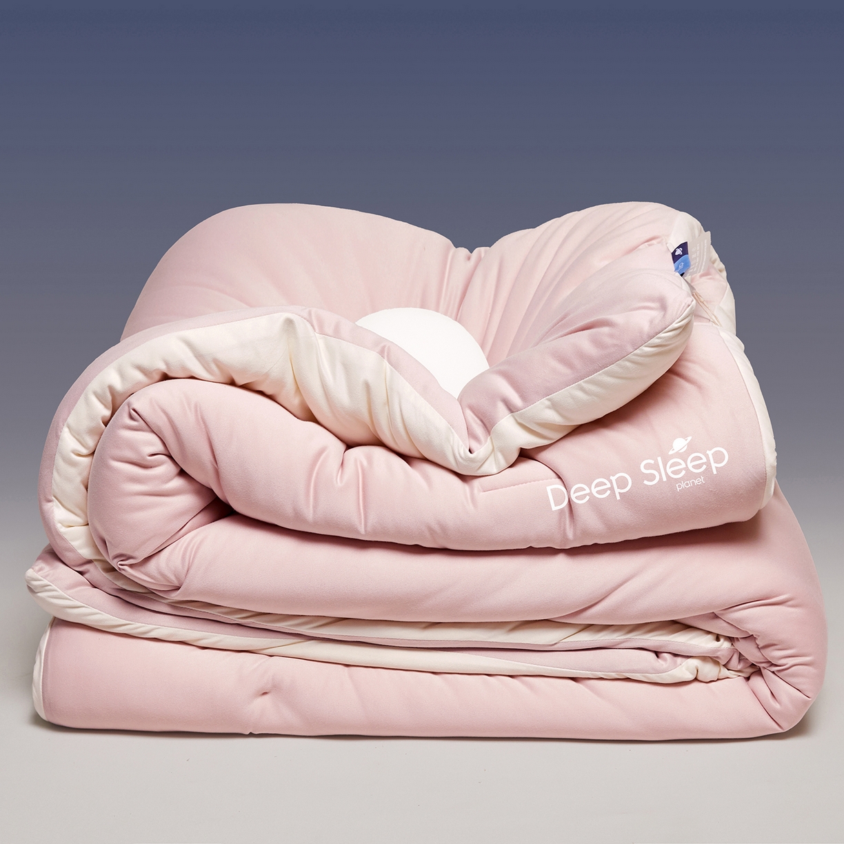 91家纺网 家纺一手货源 找家纺 云玲时尚 2025新款深睡星球针织棉控温被pro被子被芯 菊雾粉