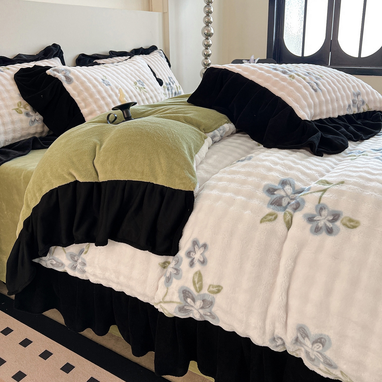 91家纺网 家纺一手货源 找家纺 言熙居家纺 2025新款A类兔毛绒韩版卡通花边四件套 映春