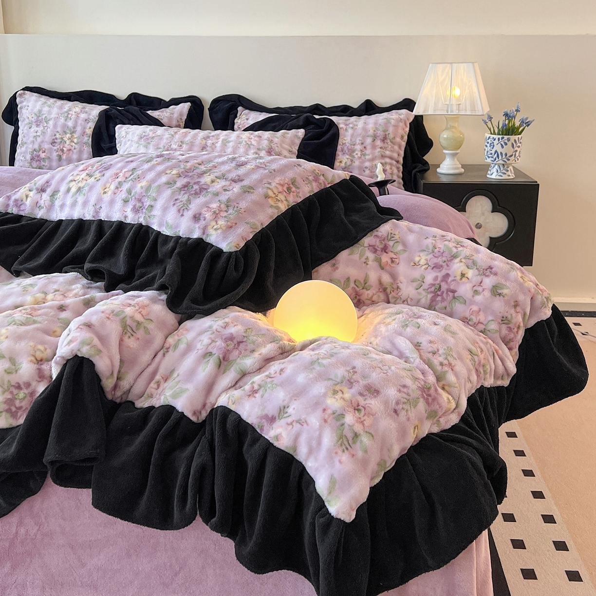 91家纺网 家纺一手货源 找家纺 言熙居家纺 2025新款A类兔毛绒韩版卡通花边四件套 花眠