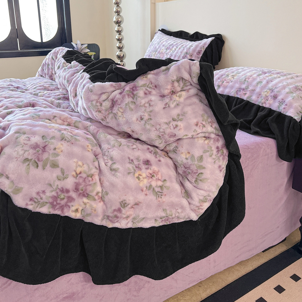 91家纺网 家纺一手货源 找家纺 言熙居家纺 2025新款A类兔毛绒韩版卡通花边四件套 花眠