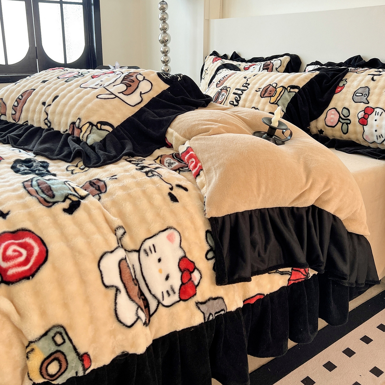 91家纺网 家纺一手货源 找家纺 言熙居家纺 2025新款A类兔毛绒韩版卡通花边四件套 休闲一刻