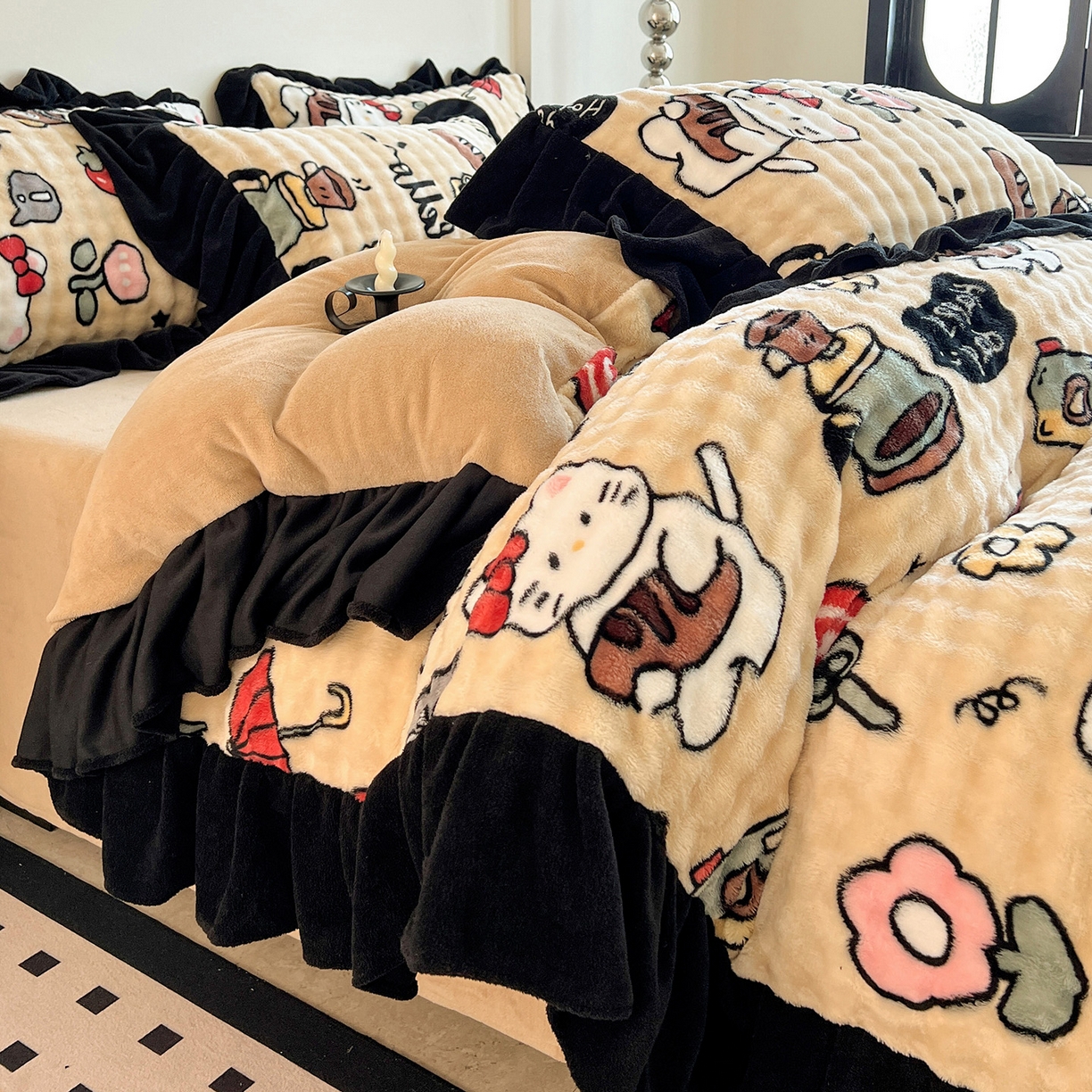 91家纺网 家纺一手货源 找家纺 言熙居家纺 2025新款A类兔毛绒韩版卡通花边四件套 休闲一刻