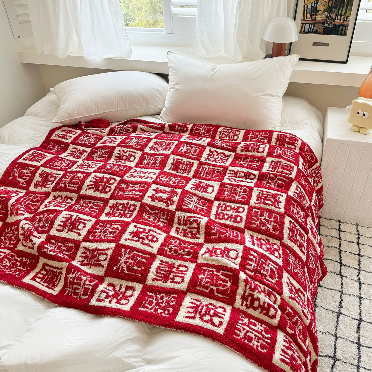 91家纺网 家纺一手货源 找家纺 （总）丹本家纺 2025新款A类结婚订婚红双喜半边绒流苏吊坠毛毯绒毯盖毯手工针织毯