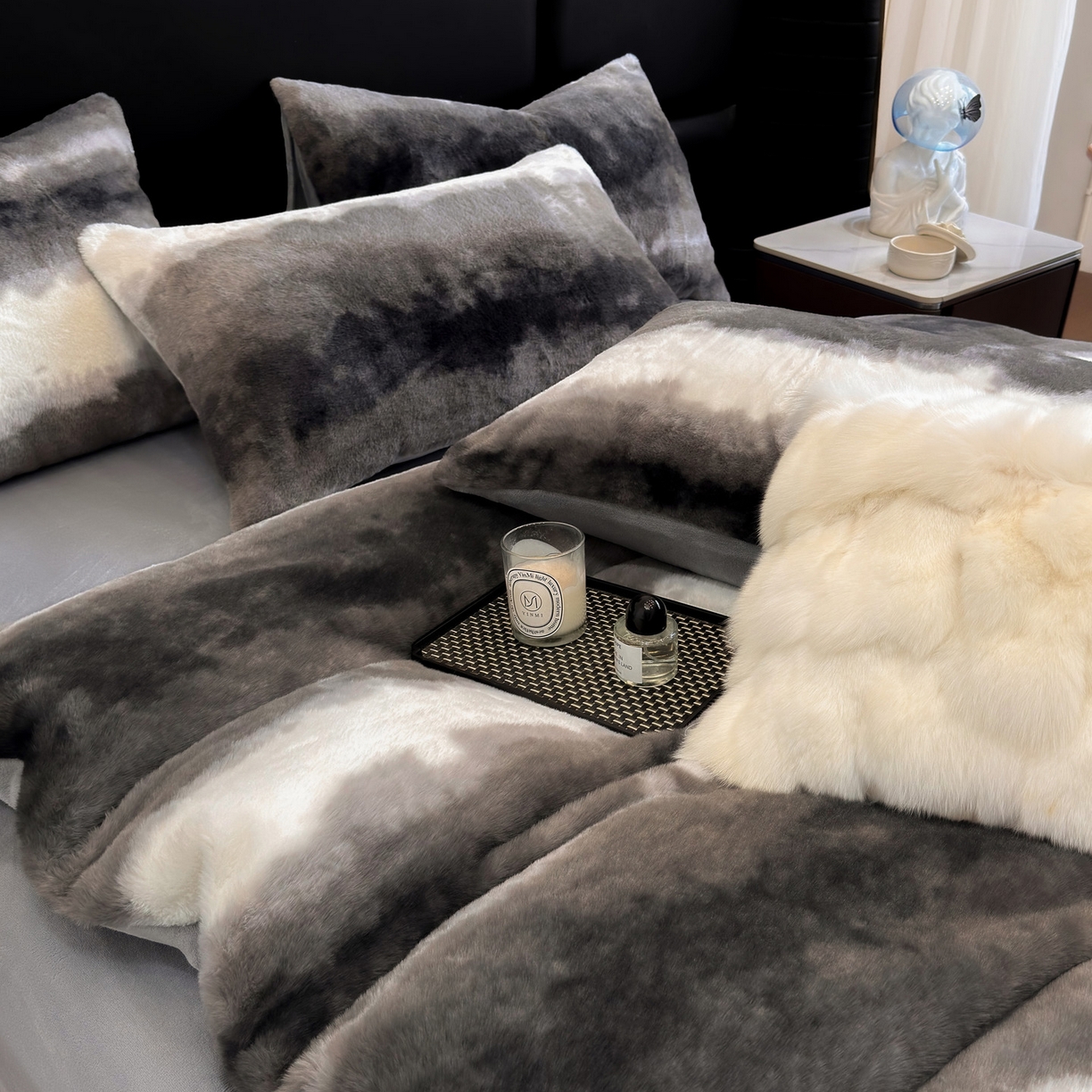 91家纺网 家纺一手货源 找家纺 （总）优悦生活馆 2025新款高克重兔毛绒牛奶绒保暖四件套-幻彩