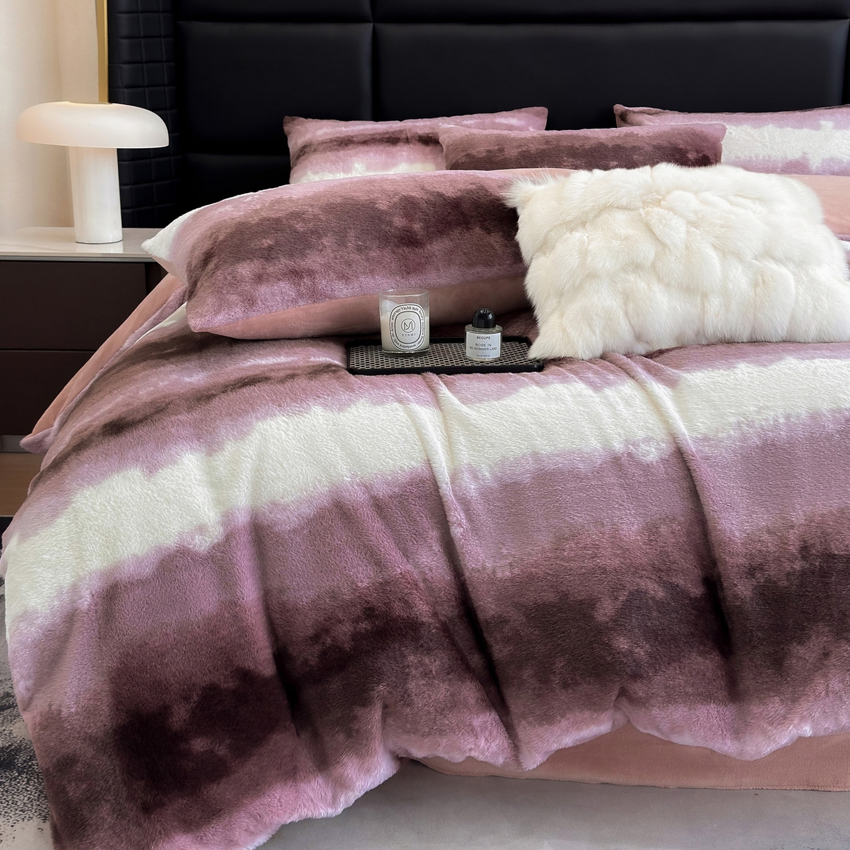 91家纺网 家纺一手货源 找家纺 （总）优悦生活馆 2025新款高克重兔毛绒牛奶绒保暖四件套-幻彩