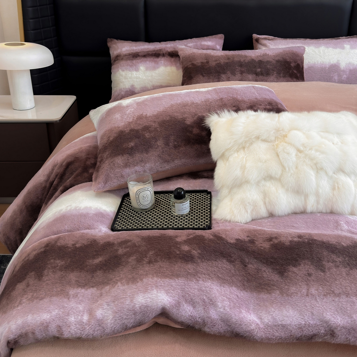 91家纺网 家纺一手货源 找家纺 优悦生活馆 2025新款高克重兔毛绒牛奶绒保暖四件套-幻彩 幻彩粉