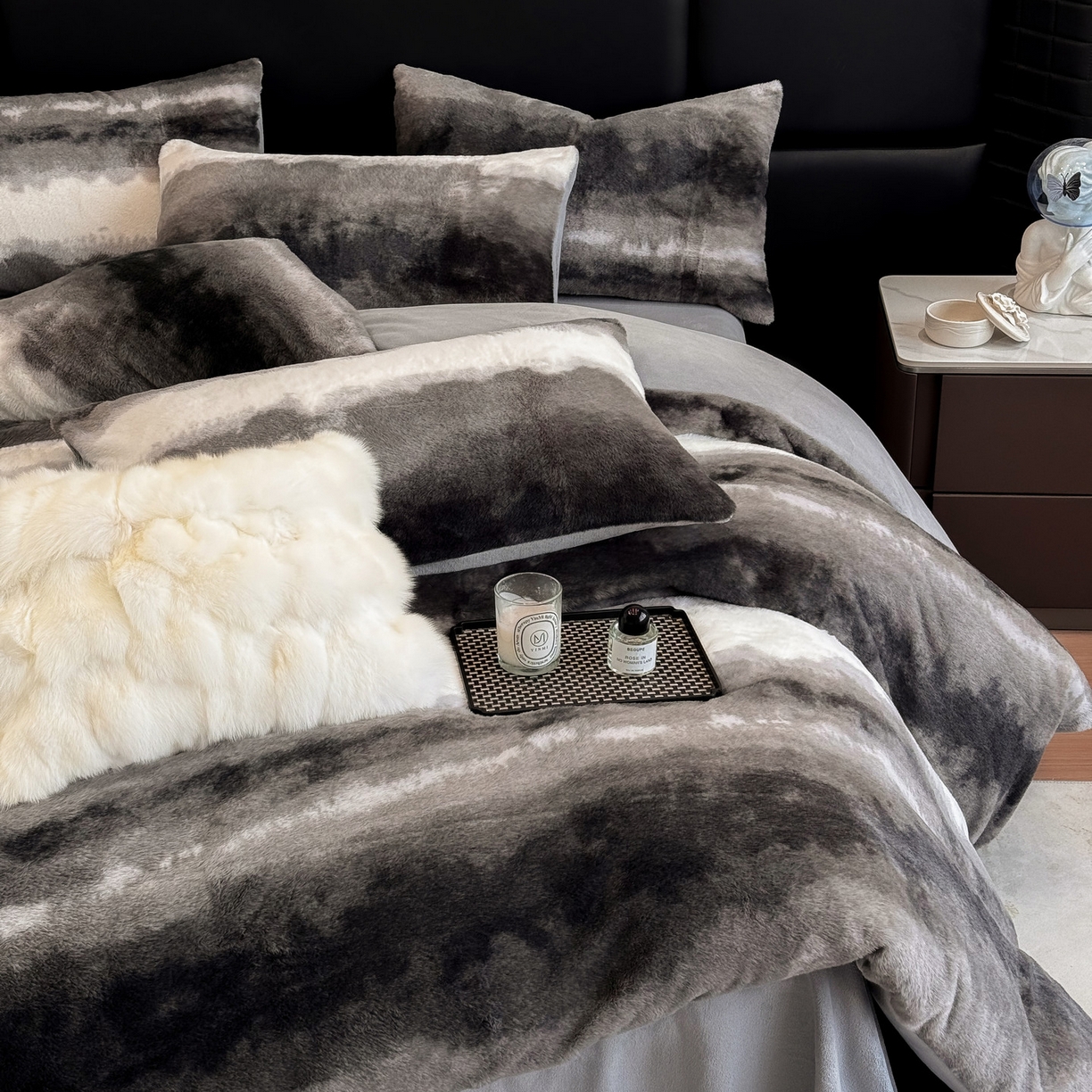 91家纺网 家纺一手货源 找家纺 （总）优悦生活馆 2025新款高克重兔毛绒牛奶绒保暖四件套-幻彩